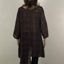 Load image into Gallery viewer, Uneven Hem Check Print Linen Blend Shirt