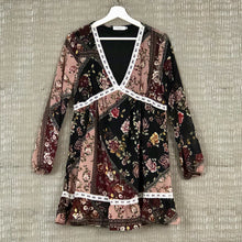 Load image into Gallery viewer, Violet Floral Boho Dress