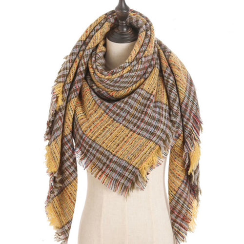 Triangle winter scarf - Yellow