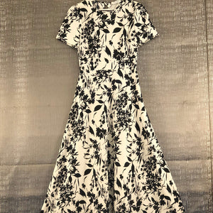Black & White Short Sleeves Maxi Dress