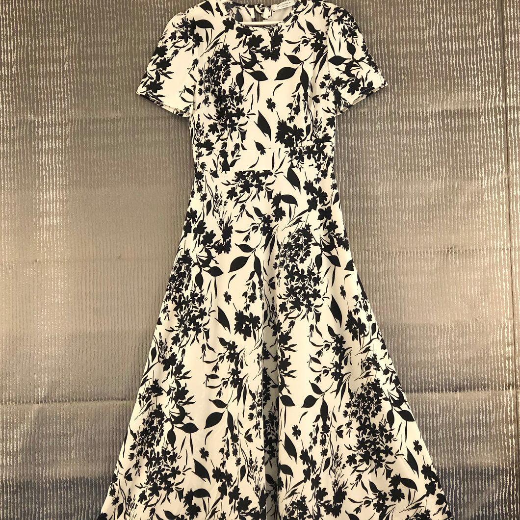 Black & White Short Sleeves Maxi Dress