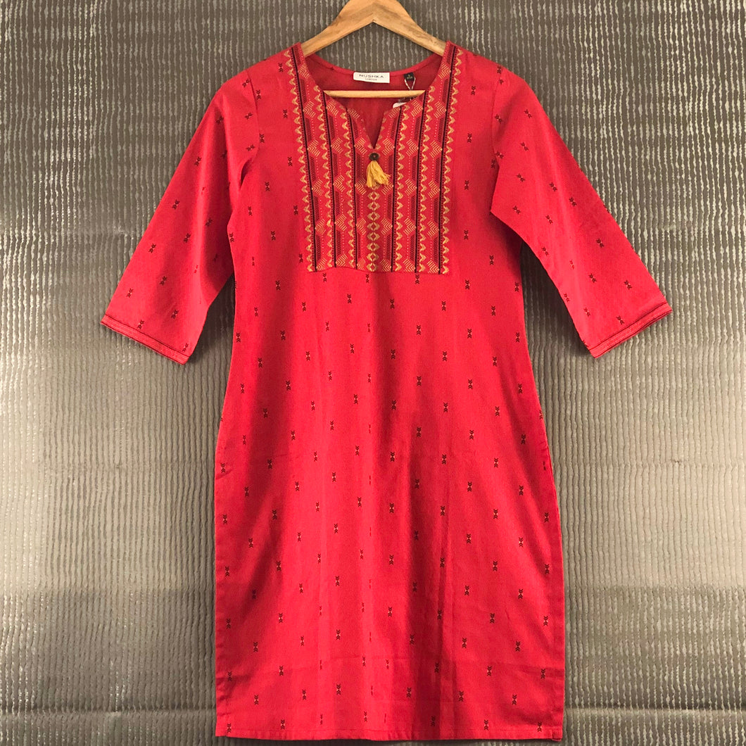 Red Kurti